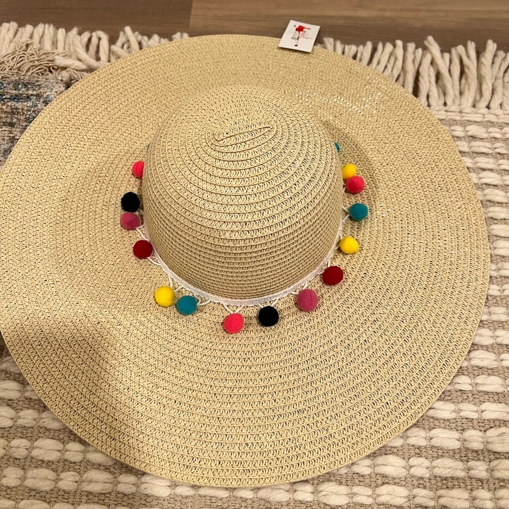 NWT- Golden Stella Beach Hat with Pom Poms